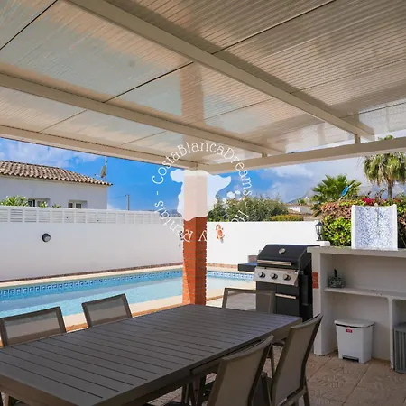 Casa Coral Villa *